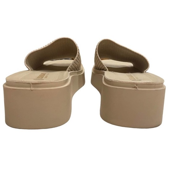 CUSHIONAIRE Women's Pim Platform Sandal KNIT with Memory Foam SZ 10 Taupe Weave - Picture 4 of 10